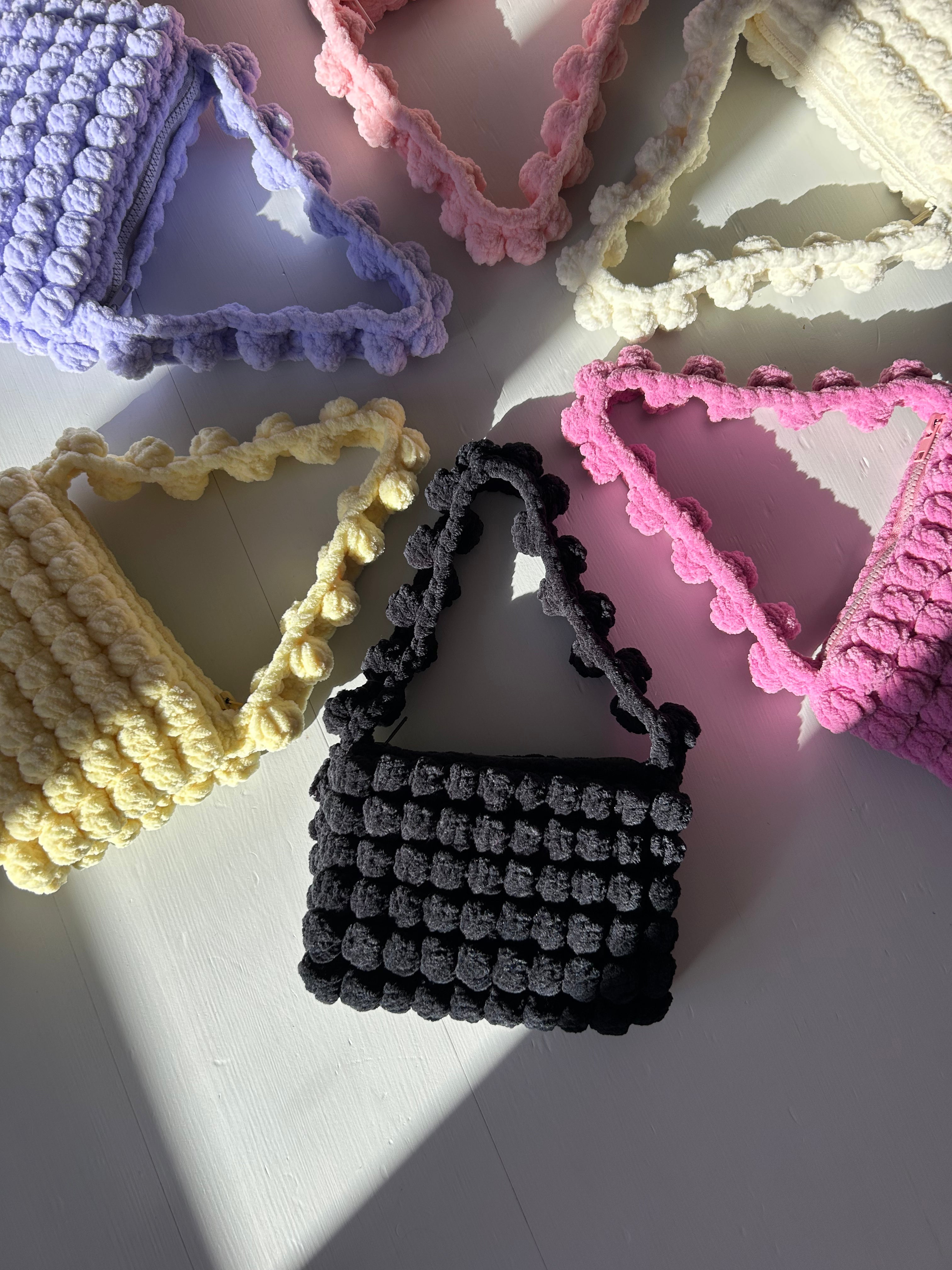 MERINQUE - laukku vetoketjulla