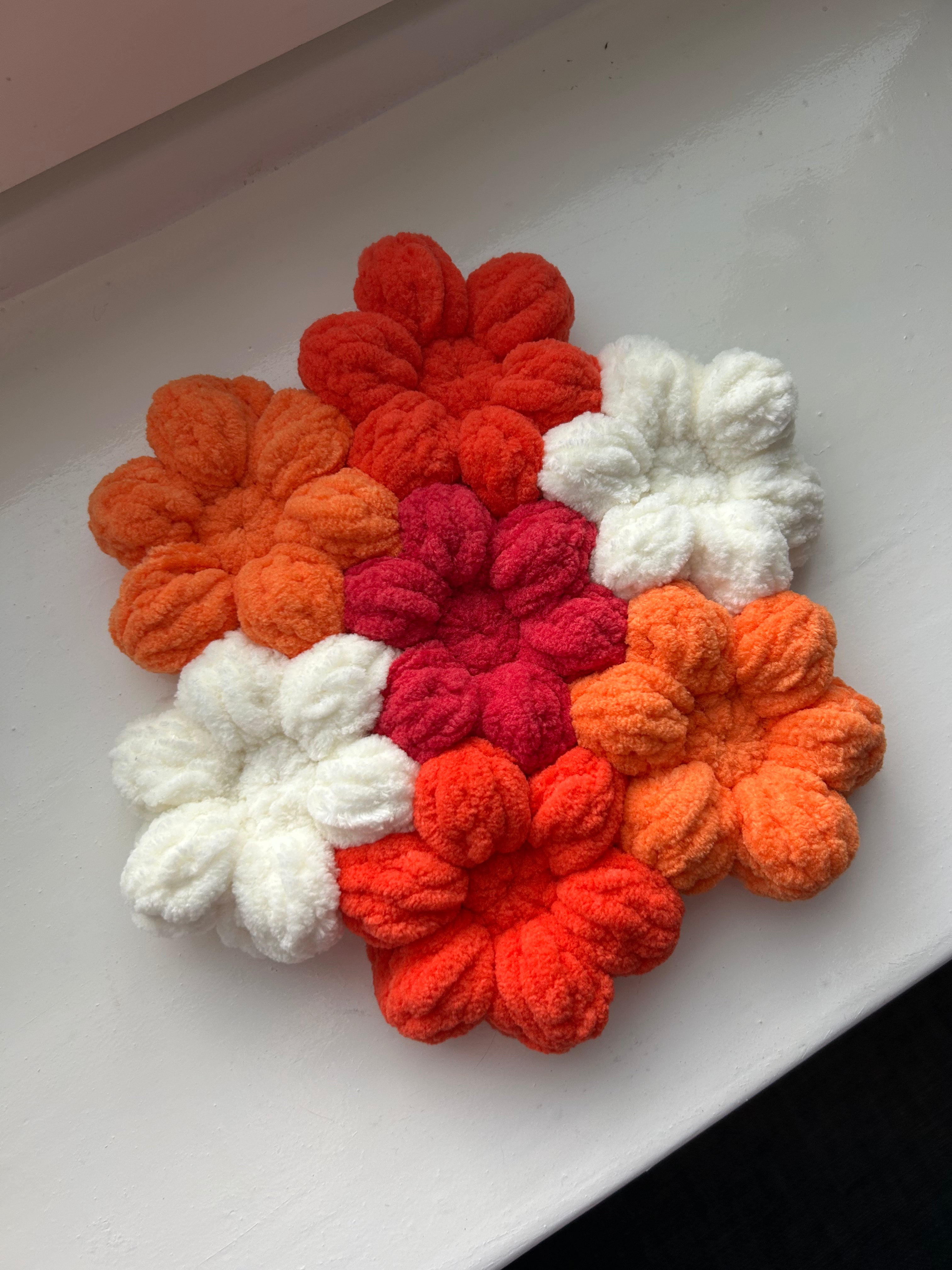 KUKKANIITTY mini - seinäkoriste